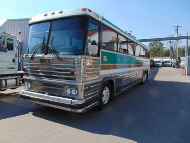 1204 - Coach