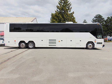 915 - Coach
