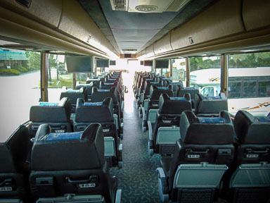 915 - Coach