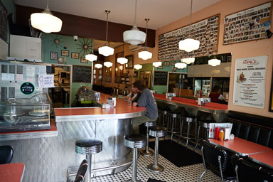 Diner - Lucys
