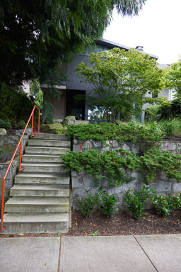 House - Anna L House