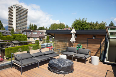 House - Featherstone